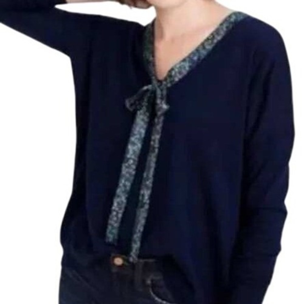 Abigail Borg for J. Crew Navy Blue 100% Merino Wool V-Neck Sweater size Small‎
